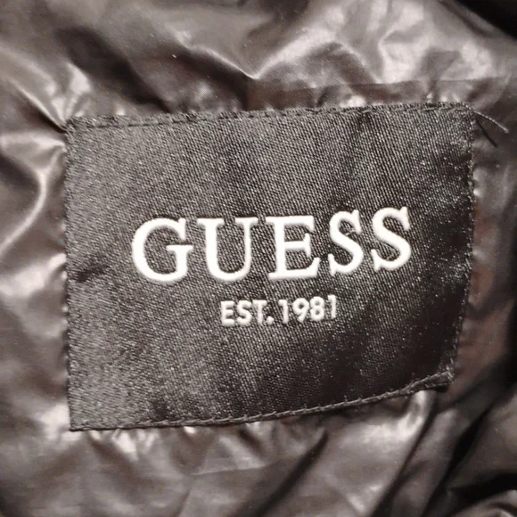 Guess Black Puffer Coat W Silver Detail Sz.M Gently Worn - Picture 4 of 15